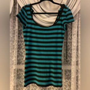❤️5 for $20❤️Striped Express top